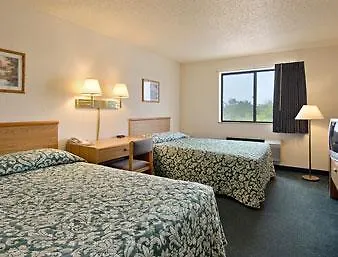 Hotel Super 8 By Wyndham St. Charles *