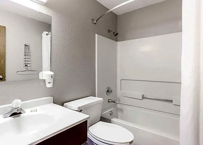 Hotel Super 8 By Wyndham St. Charles *
