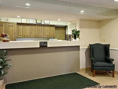 Super 8 By Wyndham St. Charles Saint Charles